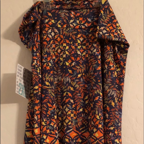 LULAROE Azure - Picture 1 of 4